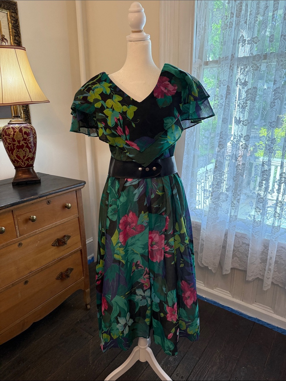 1980s Act One NY Floral Dress 8 Petite